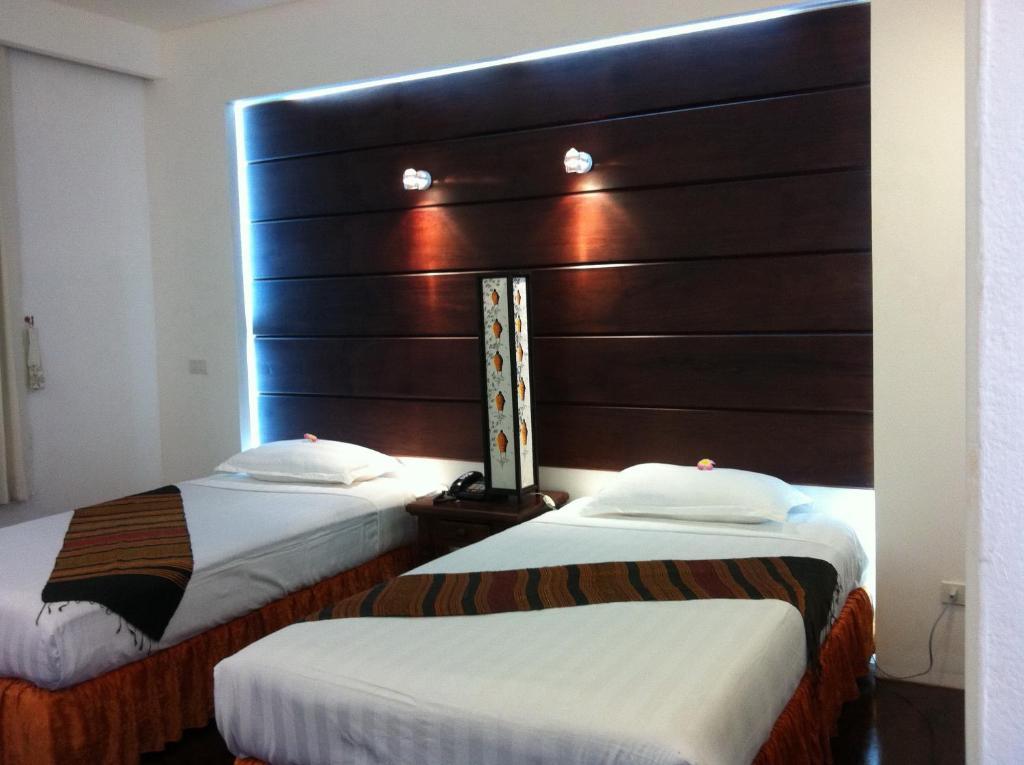 Capital Hotel Luang Prabang Room photo