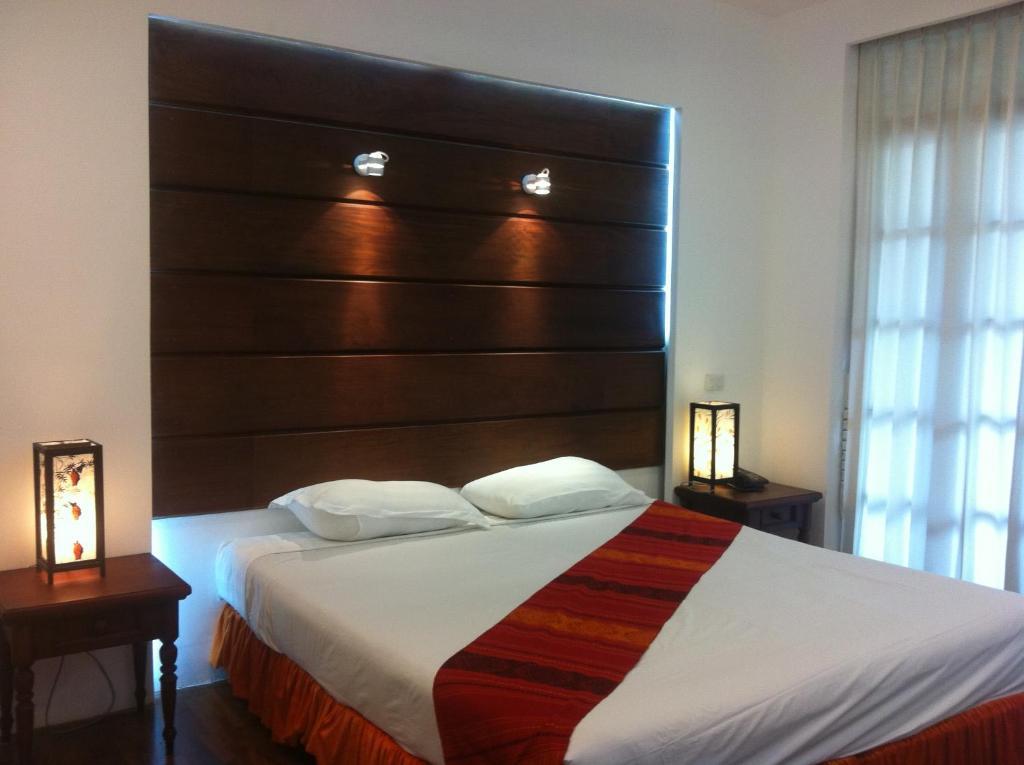 Capital Hotel Luang Prabang Room photo